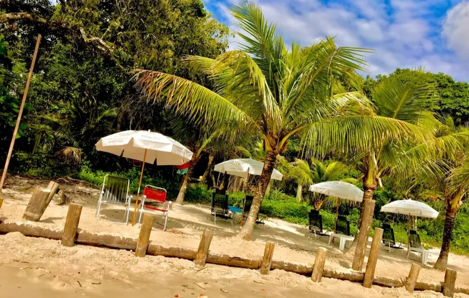 Vila do Mel | Pousada Pé na Areia