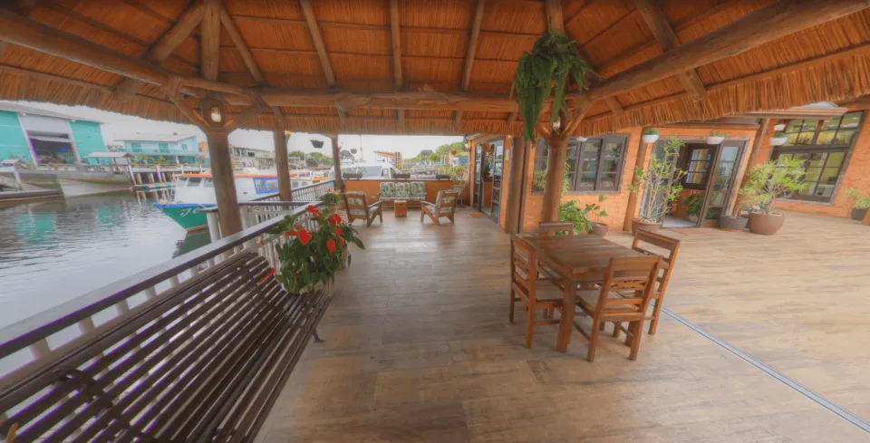 Marina Tropical